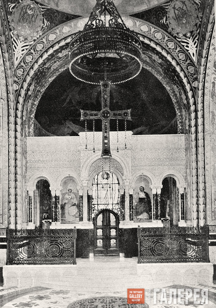 THE INTERIOR OF THE CHURCH OF METROPOLITAN PETER IN NOVAYA CHARTORIYA. VOLYN PRO