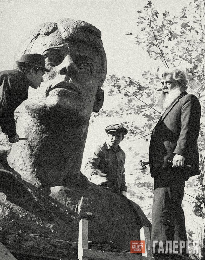 Доработка памятника Сергею Есенину в Рязани. 1975