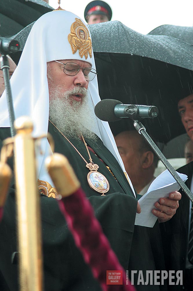 На открытии памятнику императору Александру II