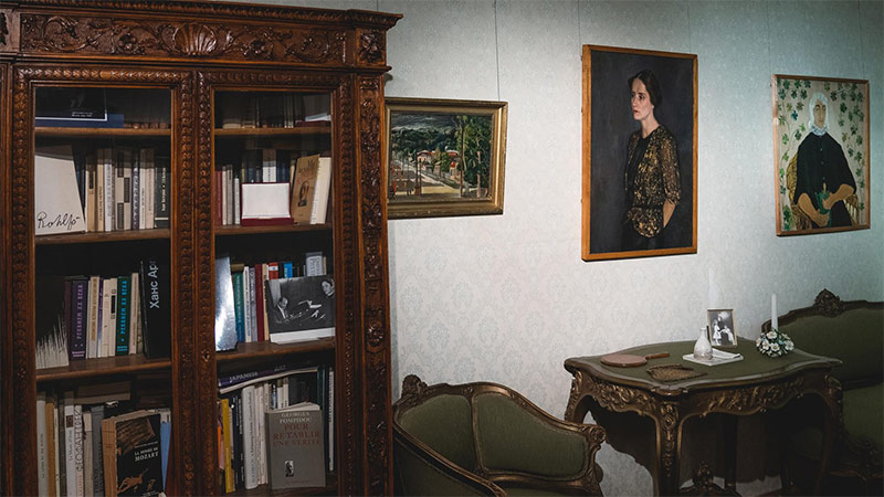 Обновленная экспозиция Мемориальной квартиры Святослава Рихтера